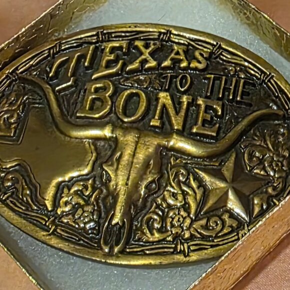 Vintage Metal Belt Buckle, Brass, Texas To The Bone, Longhorn, Bull, Cow, Nice - Picture 1 of 4